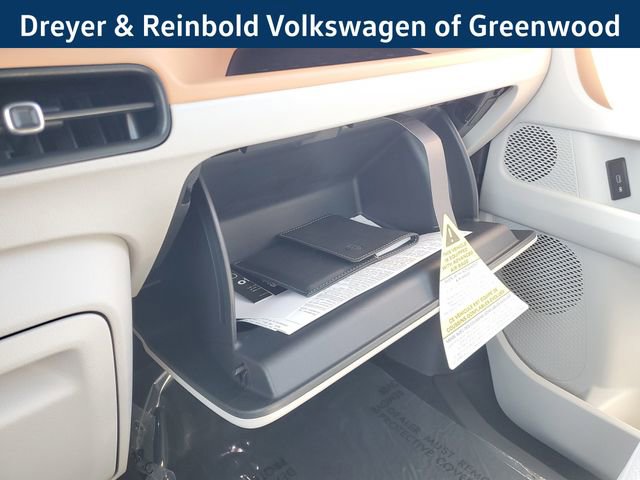 New 2025 Volkswagen ID. Buzz 1st Edition image 38