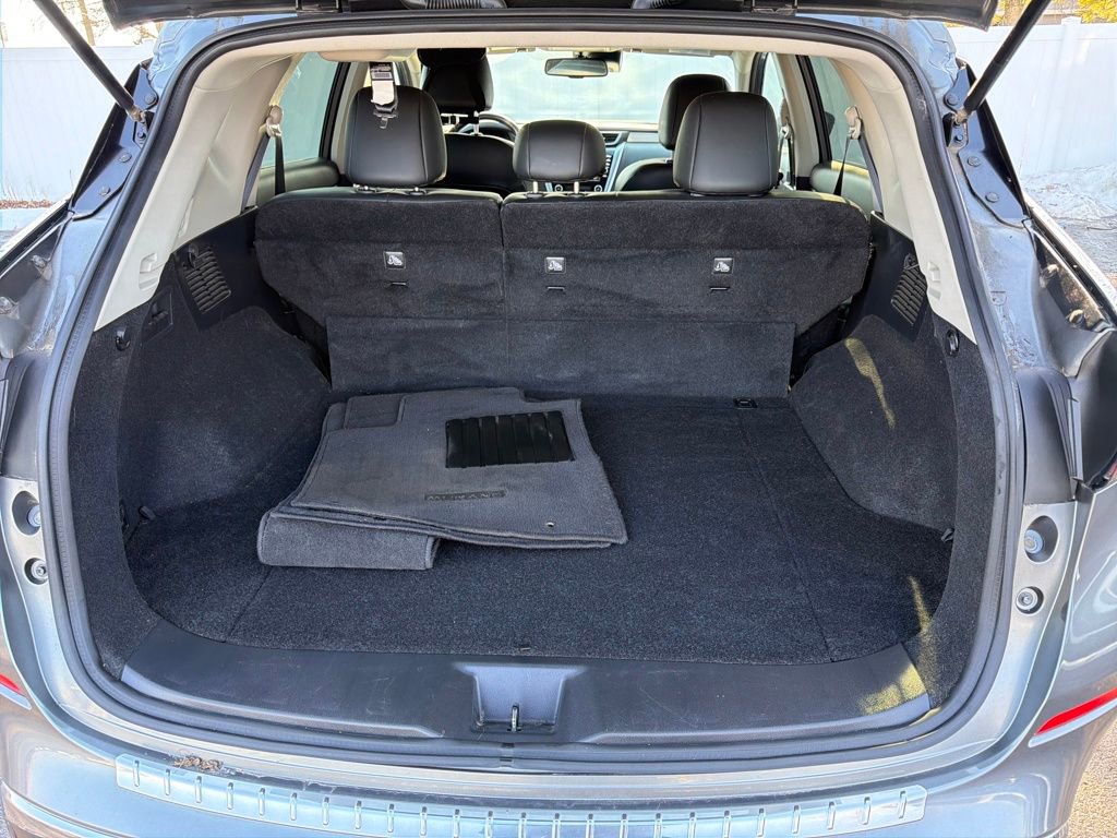 Used 2022 Nissan Murano SV image 22