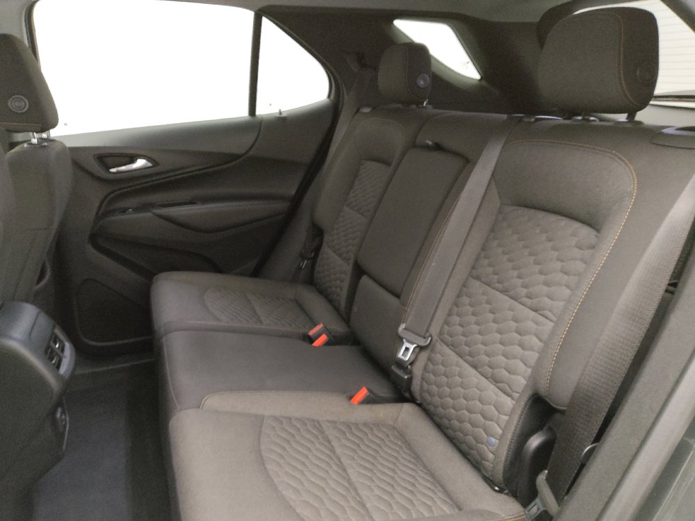 Used 2020 Chevrolet Equinox LT image 18