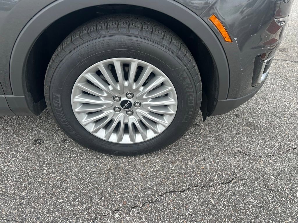 Used 2019 Lincoln Nautilus FWD image 5