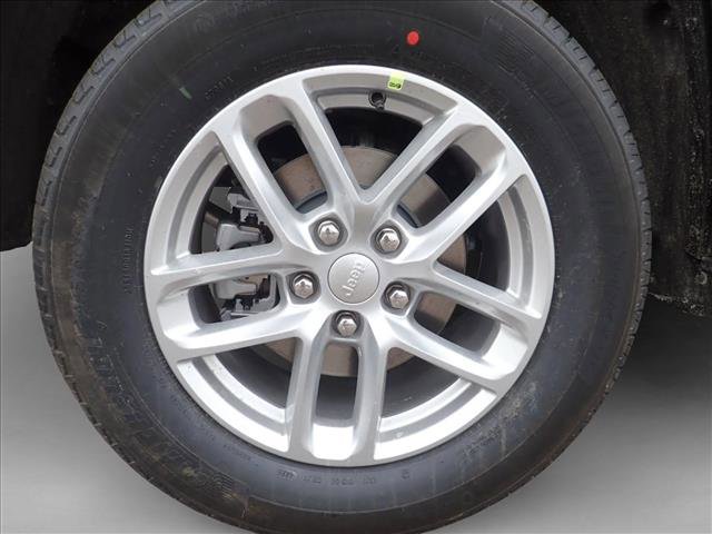 New 2026 Jeep Grand Cherokee Laredo X image 7