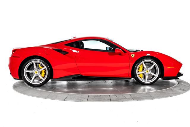 Certified 2018 Ferrari 488 GTB RWD image 13