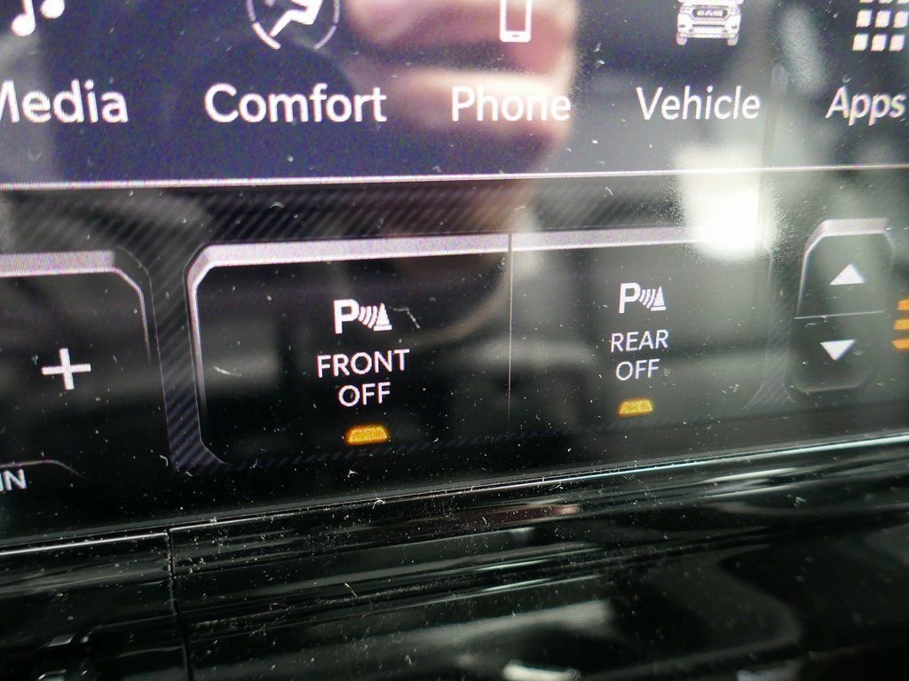 New 2026 RAM 1500 Limited image 24