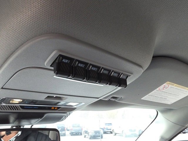 Used 2023 Ford F350 Lariat w/ Tow Technology Package image 32