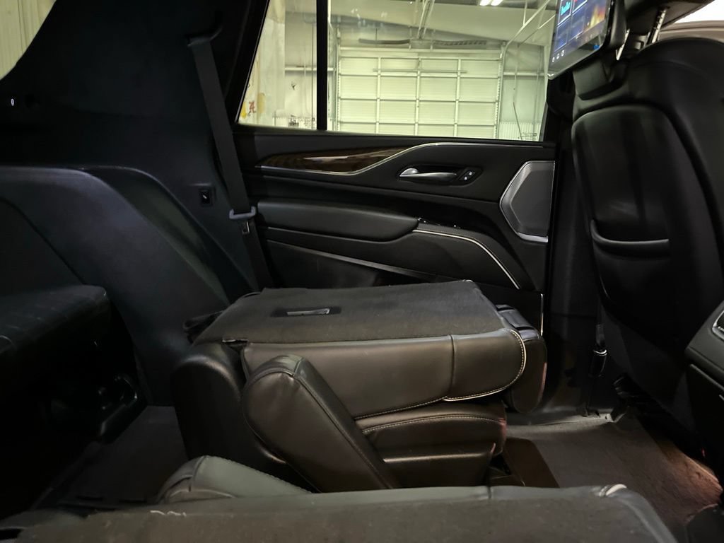 Used 2023 Cadillac Escalade Sport Platinum AWD/4WD image 33