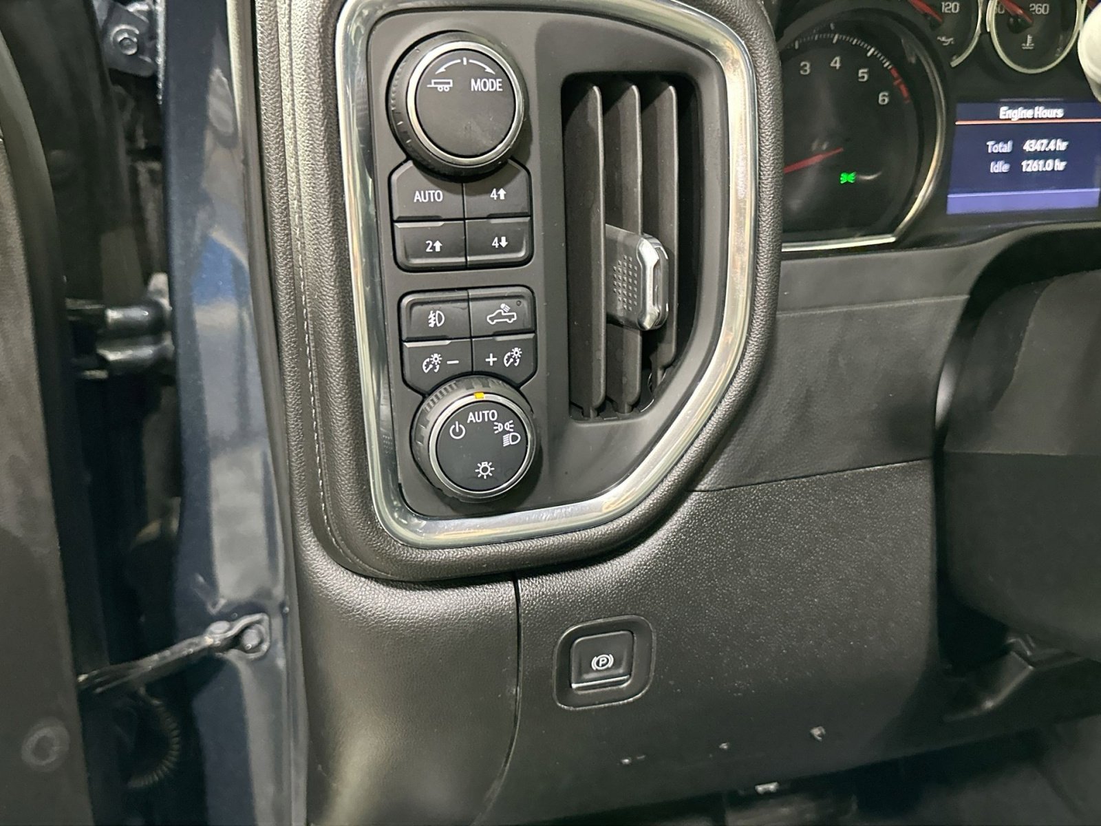 Used 2020 Chevrolet Silverado 1500 RST w/ All-Star Edition image 18