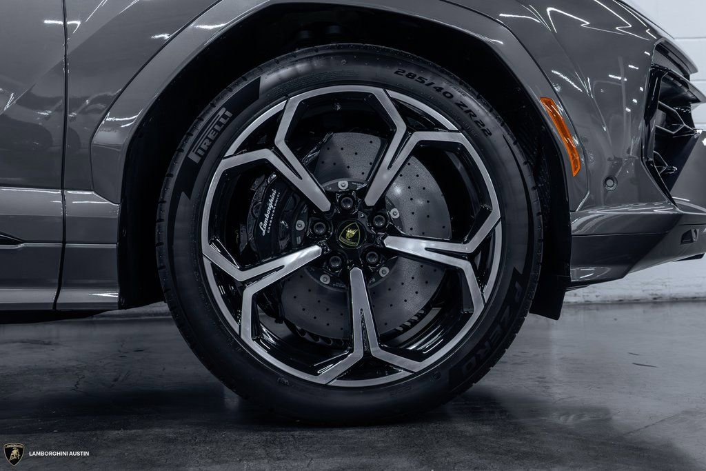 Used 2025 Lamborghini Urus S AWD/4WD image 19