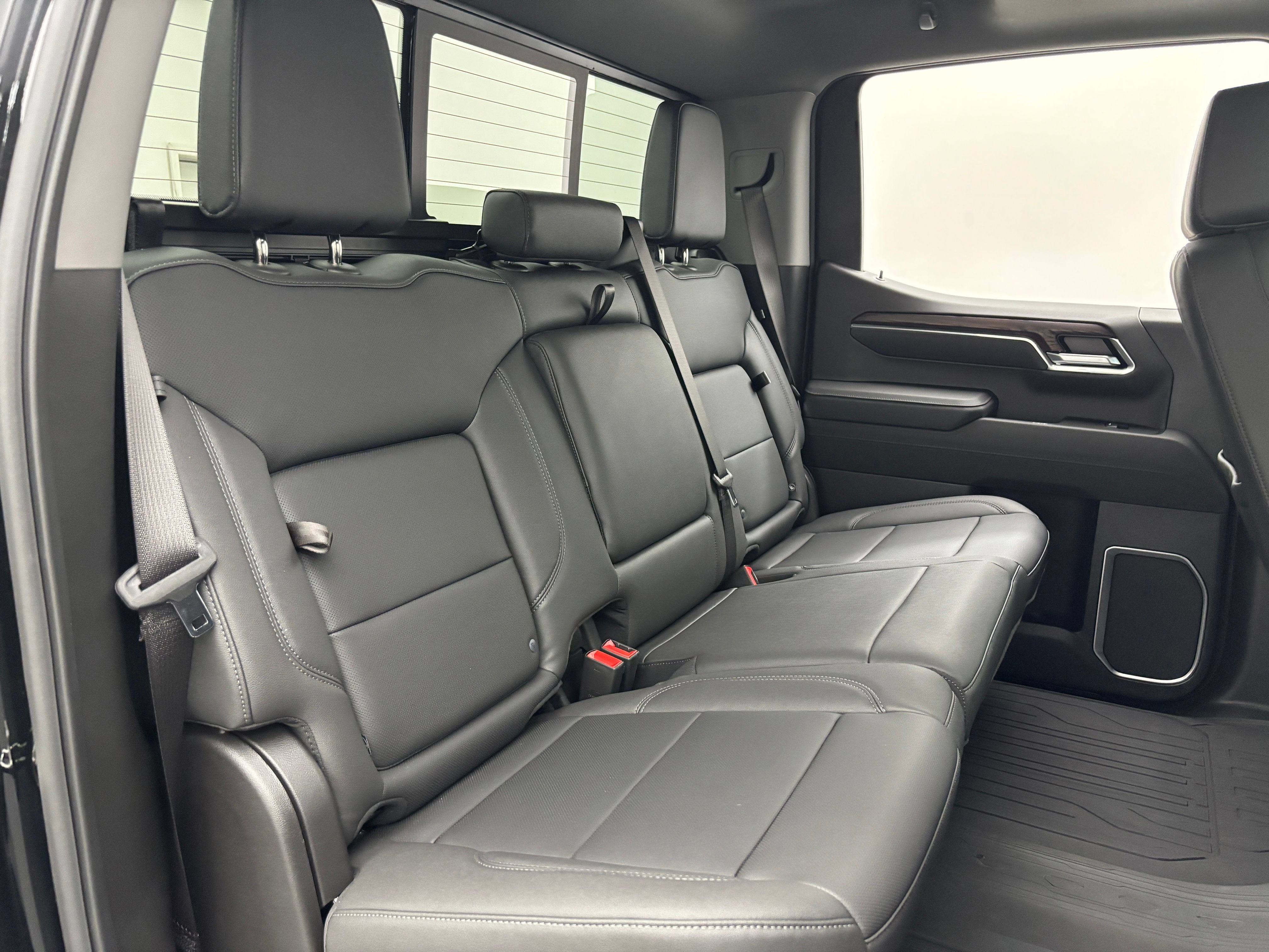 New 2026 GMC Sierra 1500 SLT w/ SLT Premium Package AWD/4WD image 38