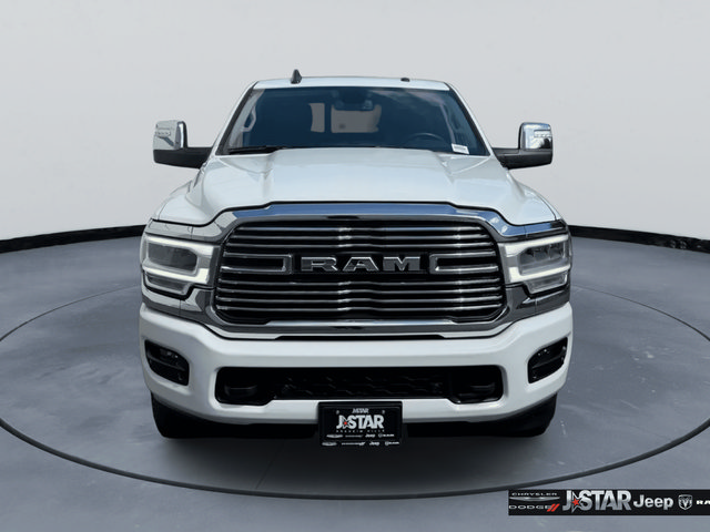 Used 2024 RAM 2500 Laramie AWD/4WD image 2