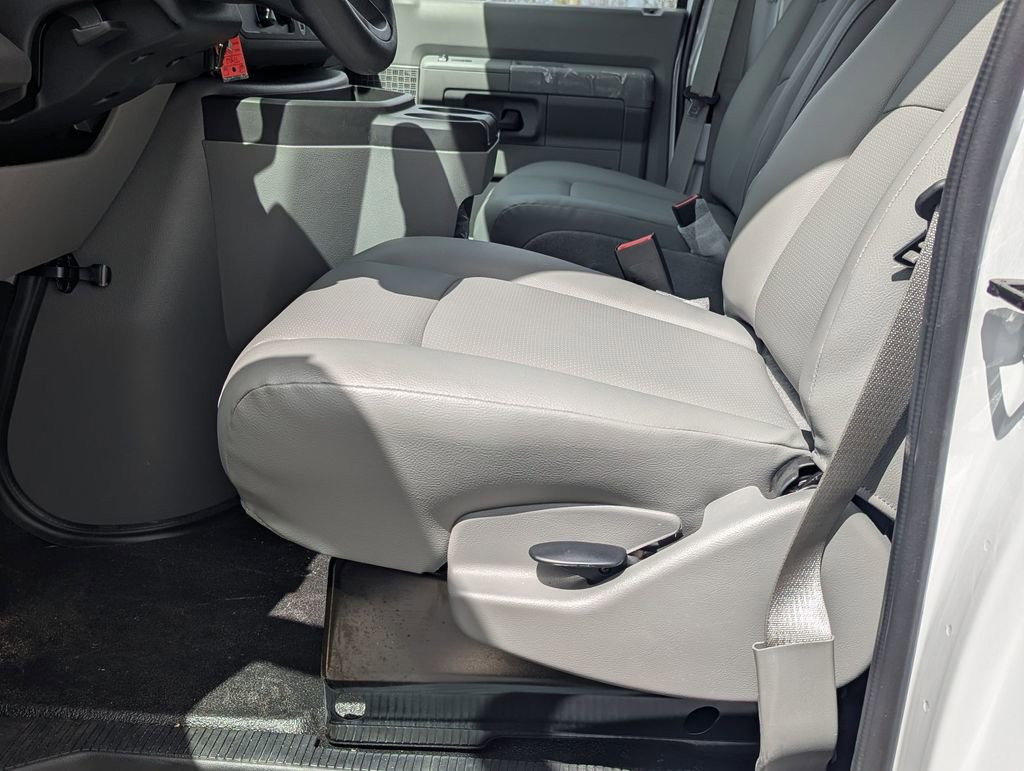 New 2025 Ford E-350 and Econoline 350 Super Duty w/ Power Equipment Group image 7