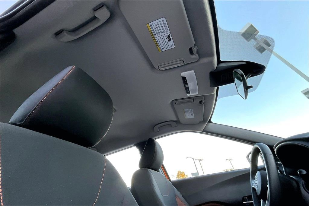 Used 2023 Nissan Kicks SR image 27