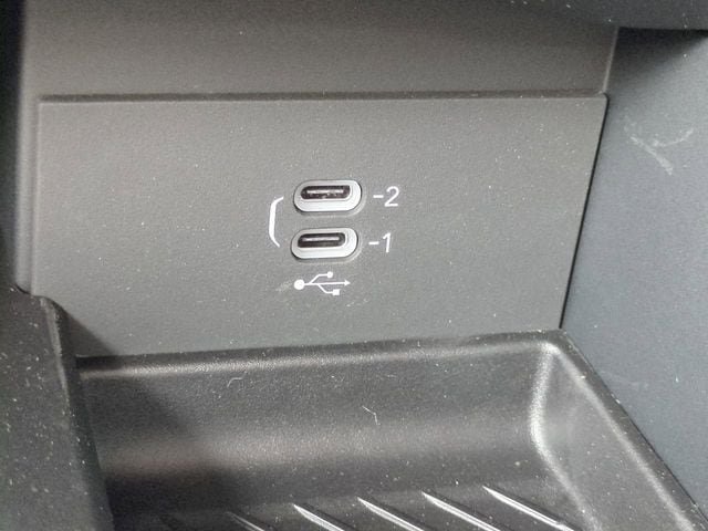 New 2027 Chrysler Pacifica Limited FWD image 23