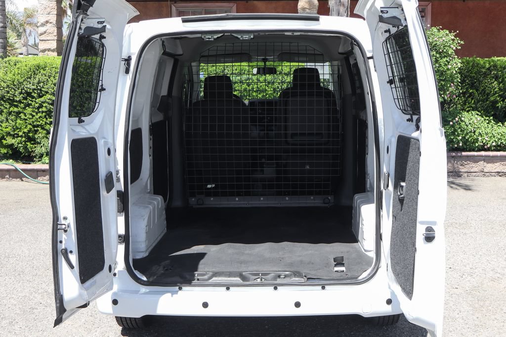 Used 2020 Nissan NV200 SV w/ Sliding Glass Door Package FWD image 8