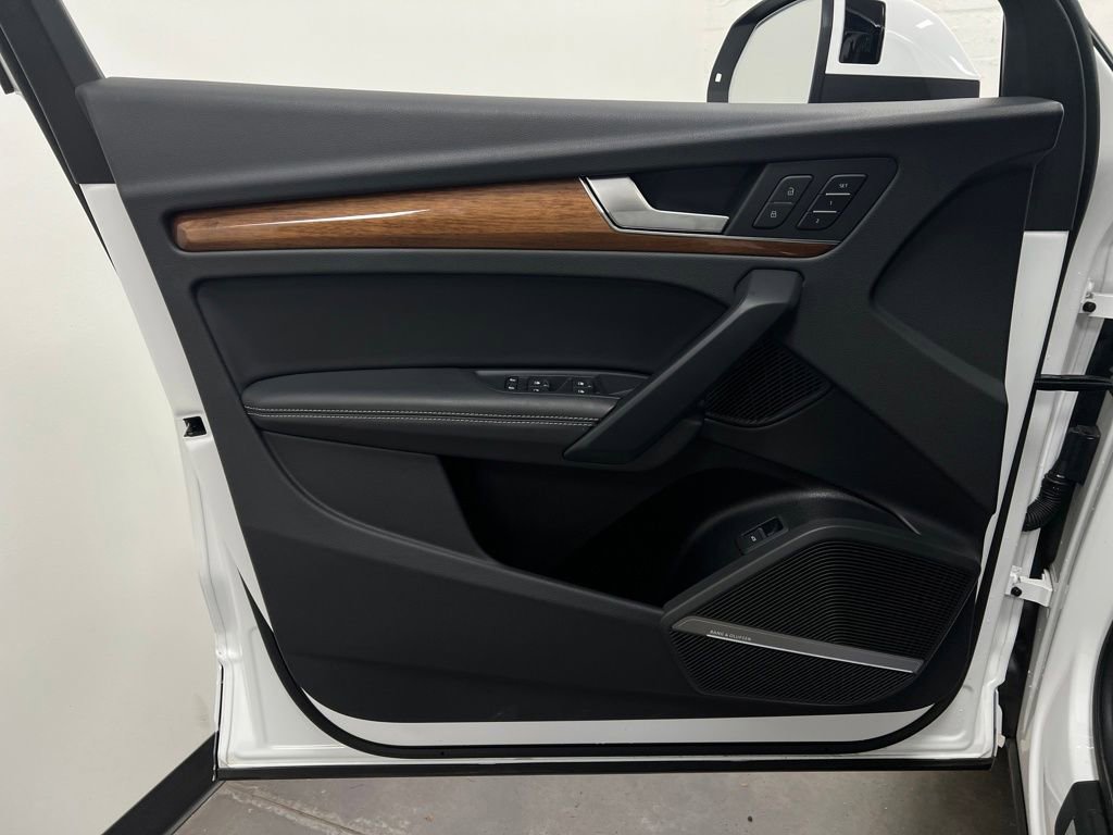 Used 2023 Audi Q5 2.0T Premium Plus image 12