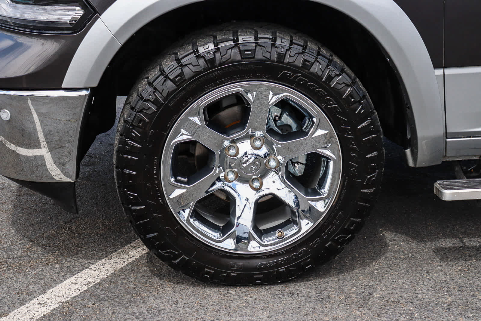 Used 2017 RAM 1500 Laramie w/ Convenience Group image 14