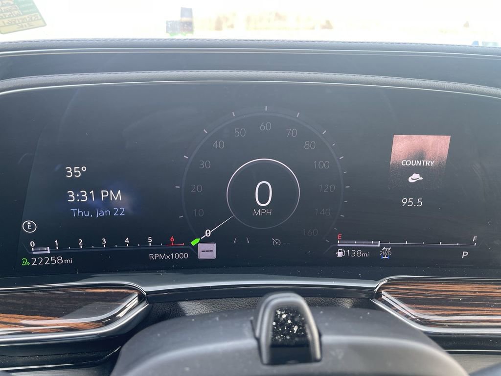 Used 2024 Cadillac Escalade Premium Luxury image 13