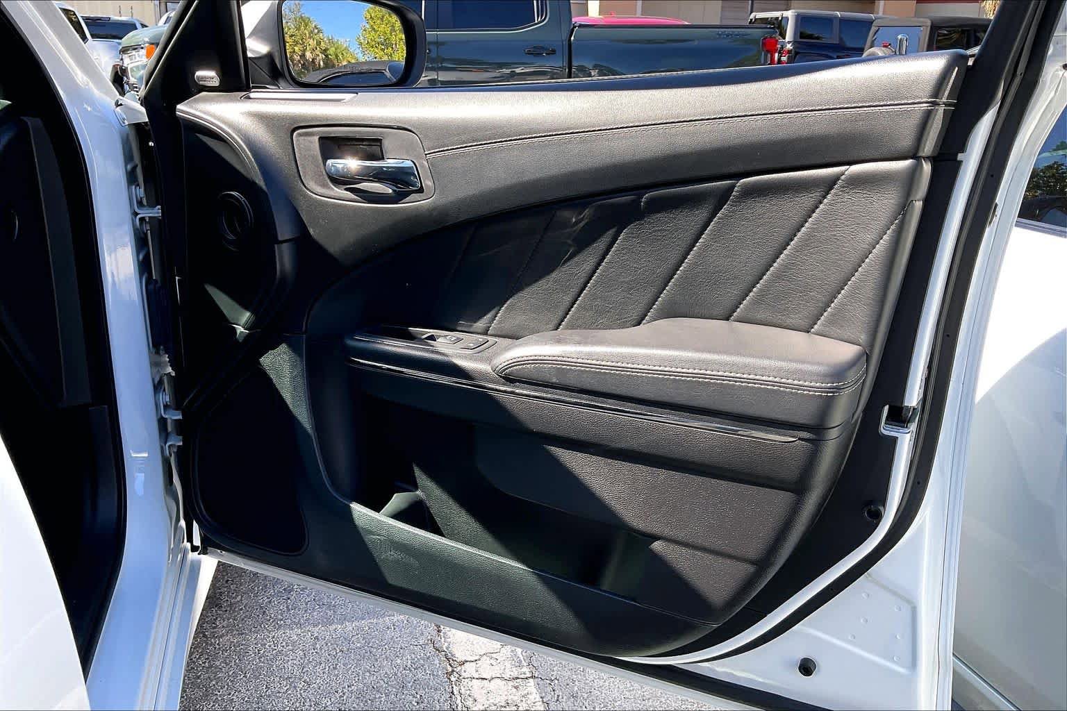 Used 2022 Dodge Charger SRT Hellcat w/ Carbon/Suede Interior Package image 24