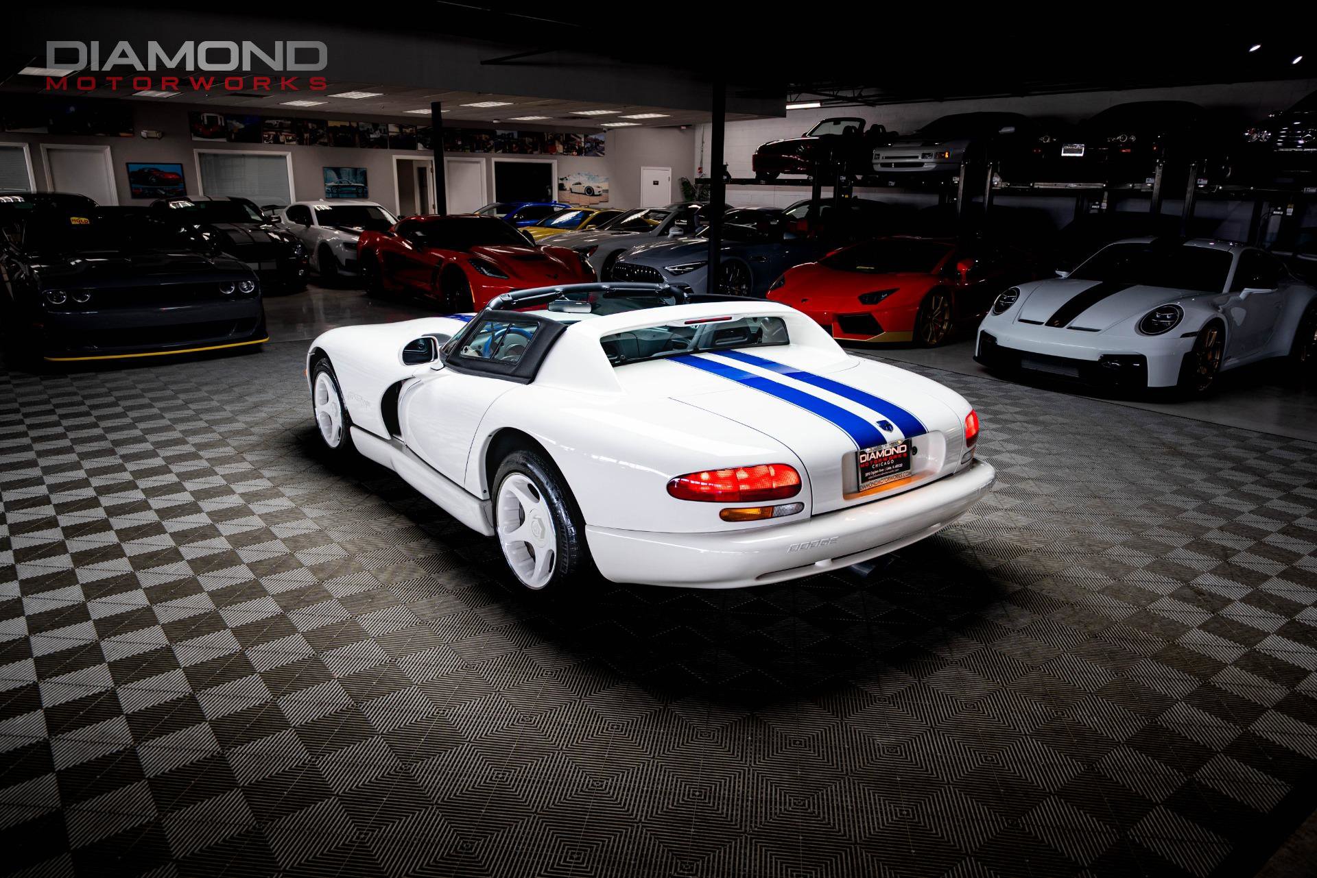Used 1996 Dodge Viper RT/10 image 4