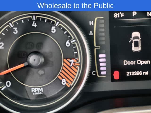 Used 2015 Jeep Cherokee Latitude w/ Comfort/Convenience Group FWD image 19