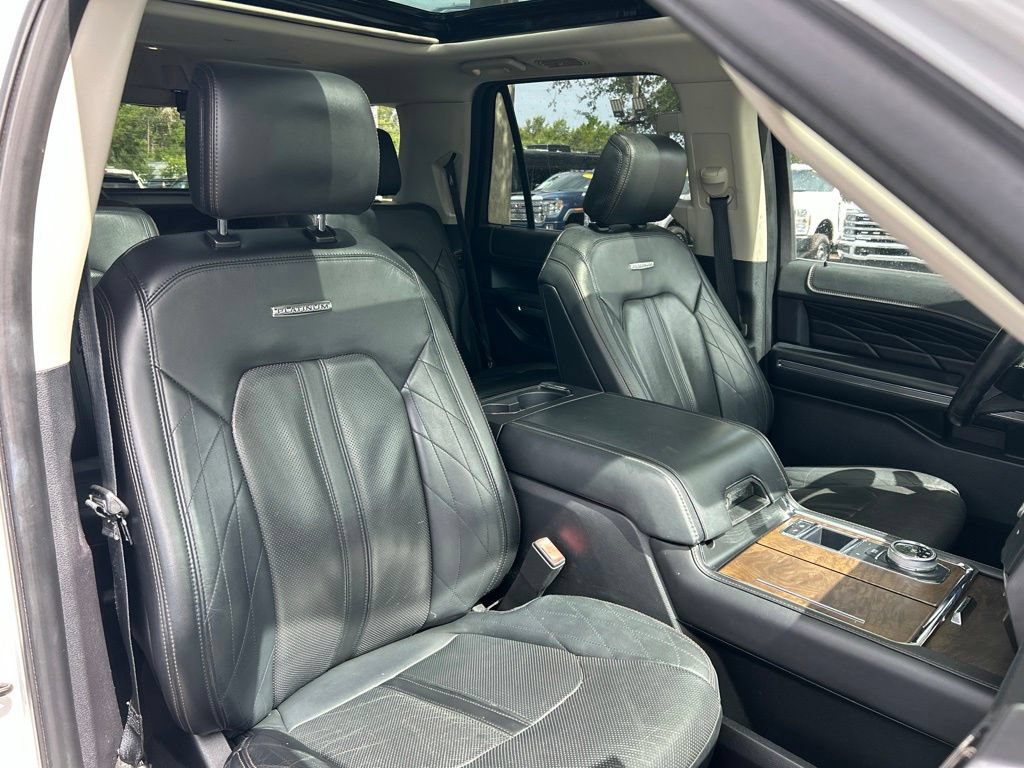 Used 2019 Ford Expedition Platinum RWD image 43