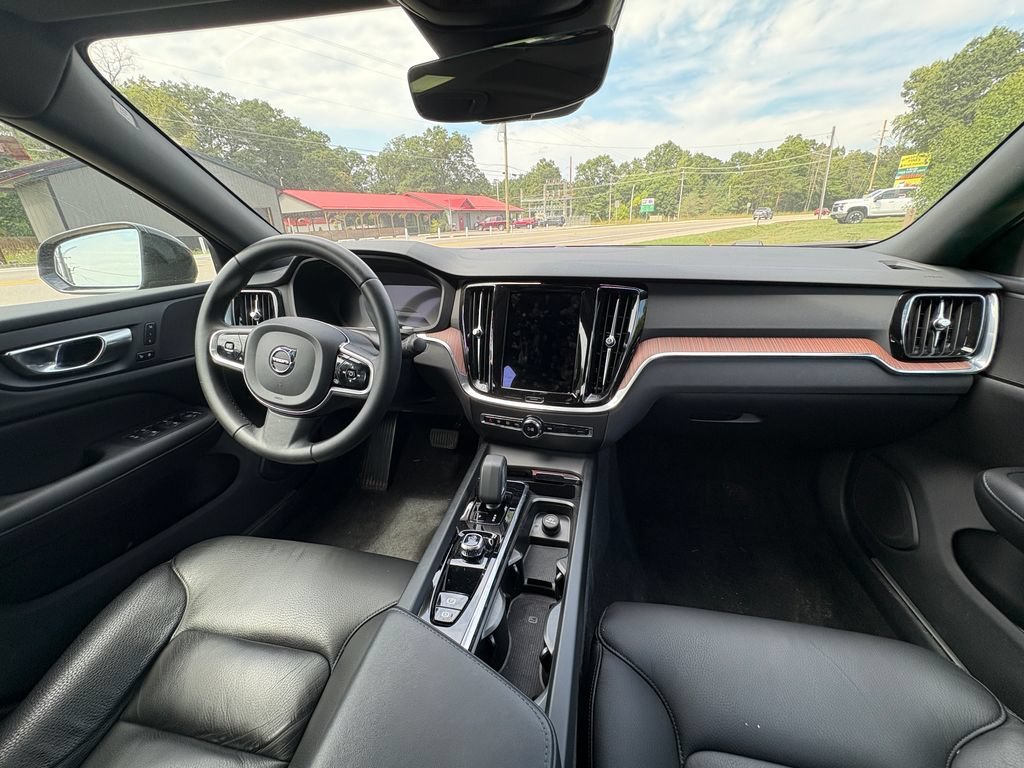 Used 2023 Volvo S60 B5 Plus AWD/4WD image 5