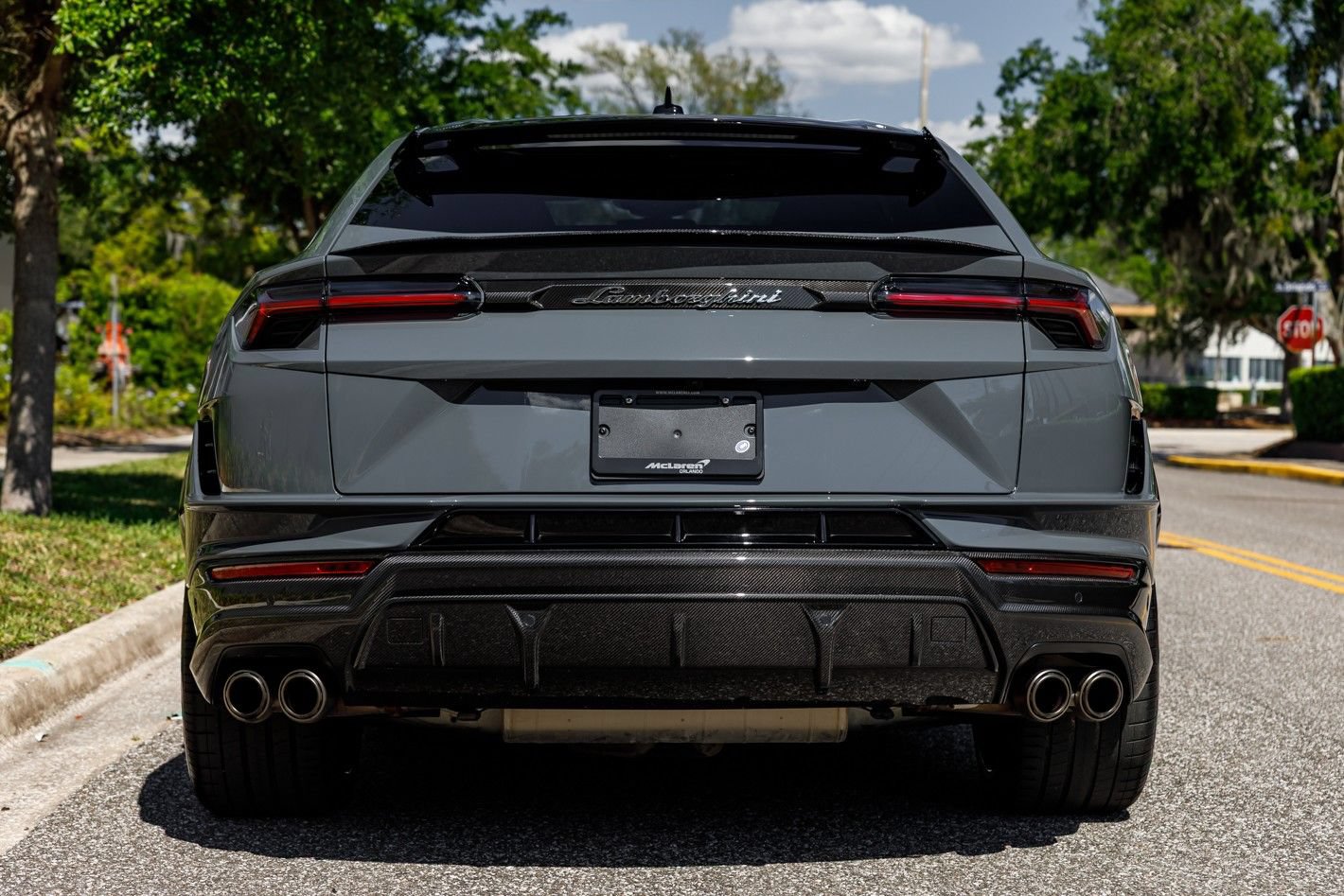 Used 2023 Lamborghini Urus Performante AWD/4WD image 13