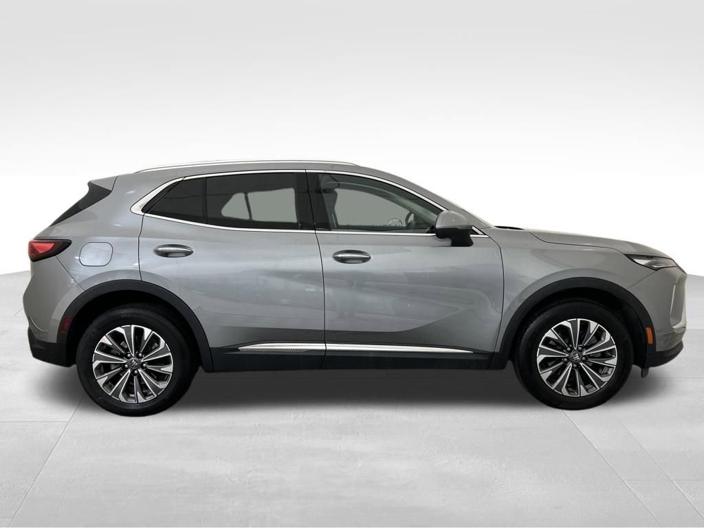 Used 2025 Buick Envision Preferred AWD/4WD image 6