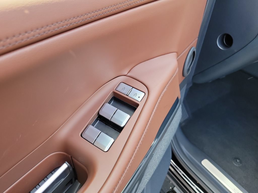 New 2026 Lincoln Navigator Reserve AWD/4WD image 7