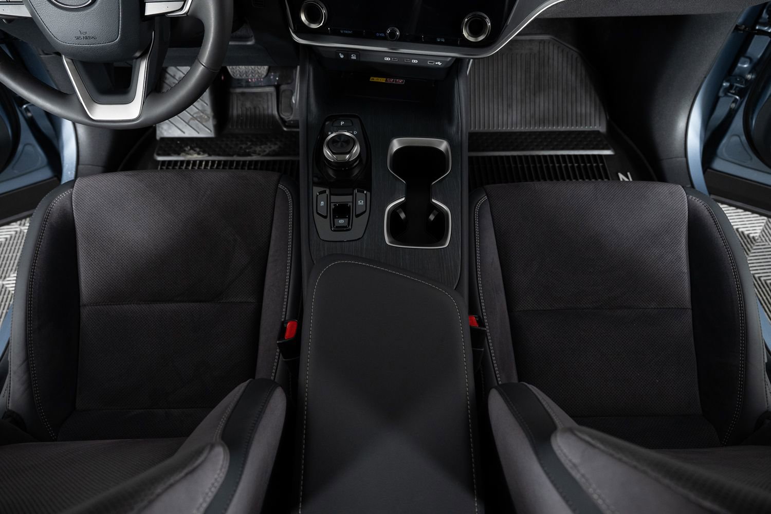 Used 2023 Lexus RZ 450e Premium w/ Accessory Package (2T) image 41
