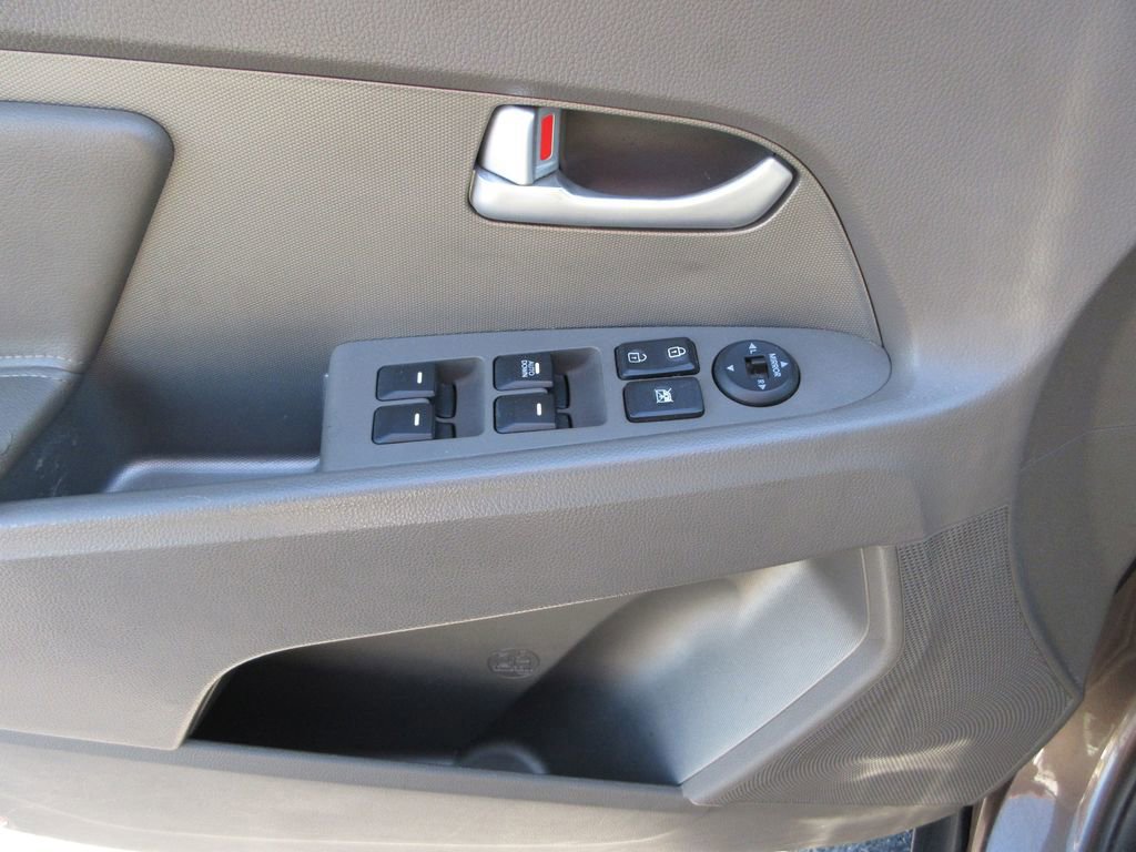 Used 2013 Kia Sportage LX image 20