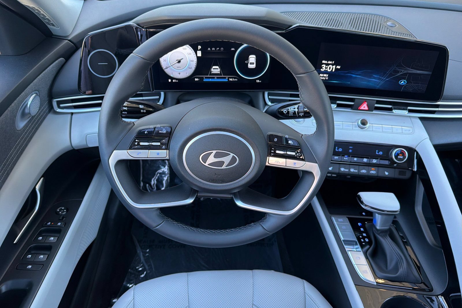 New 2026 Hyundai Elantra Limited FWD image 13