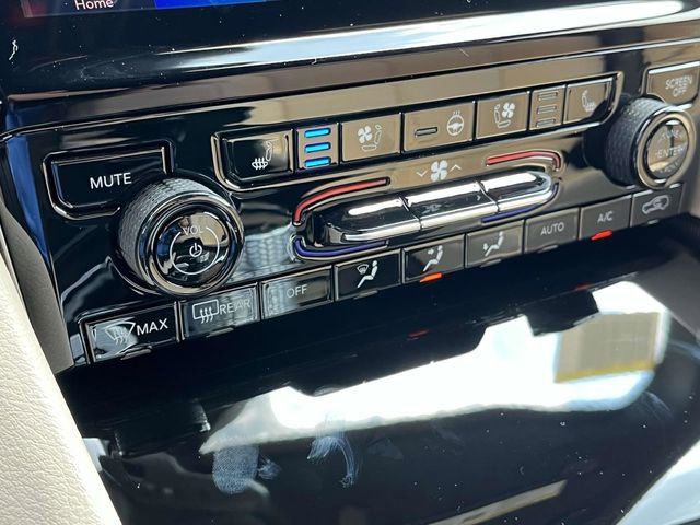 New 2025 Jeep Grand Cherokee L Limited w/ Luxury Tech Group II image 26