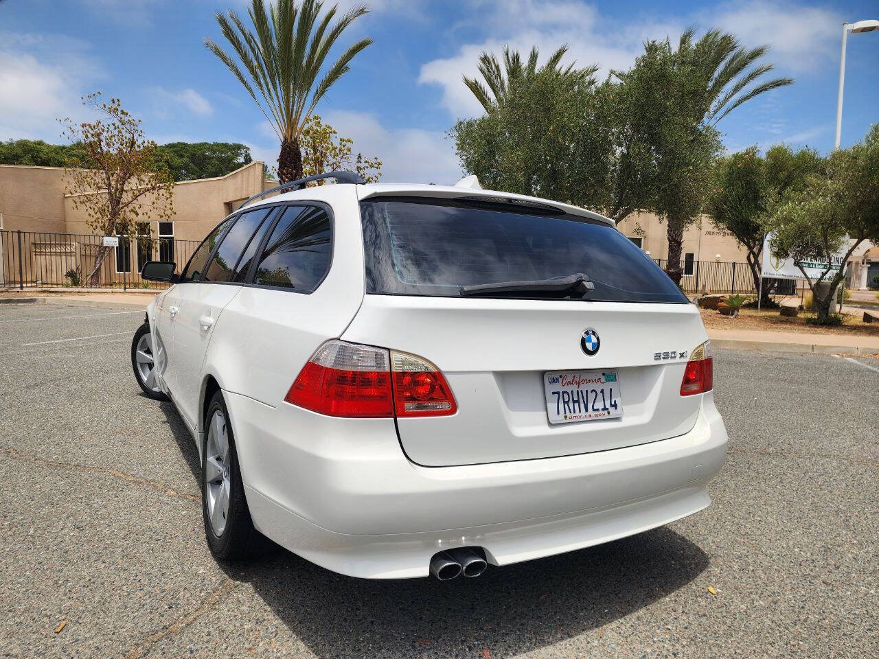 Used 2006 BMW 530xi Wagon AWD/4WD image 38