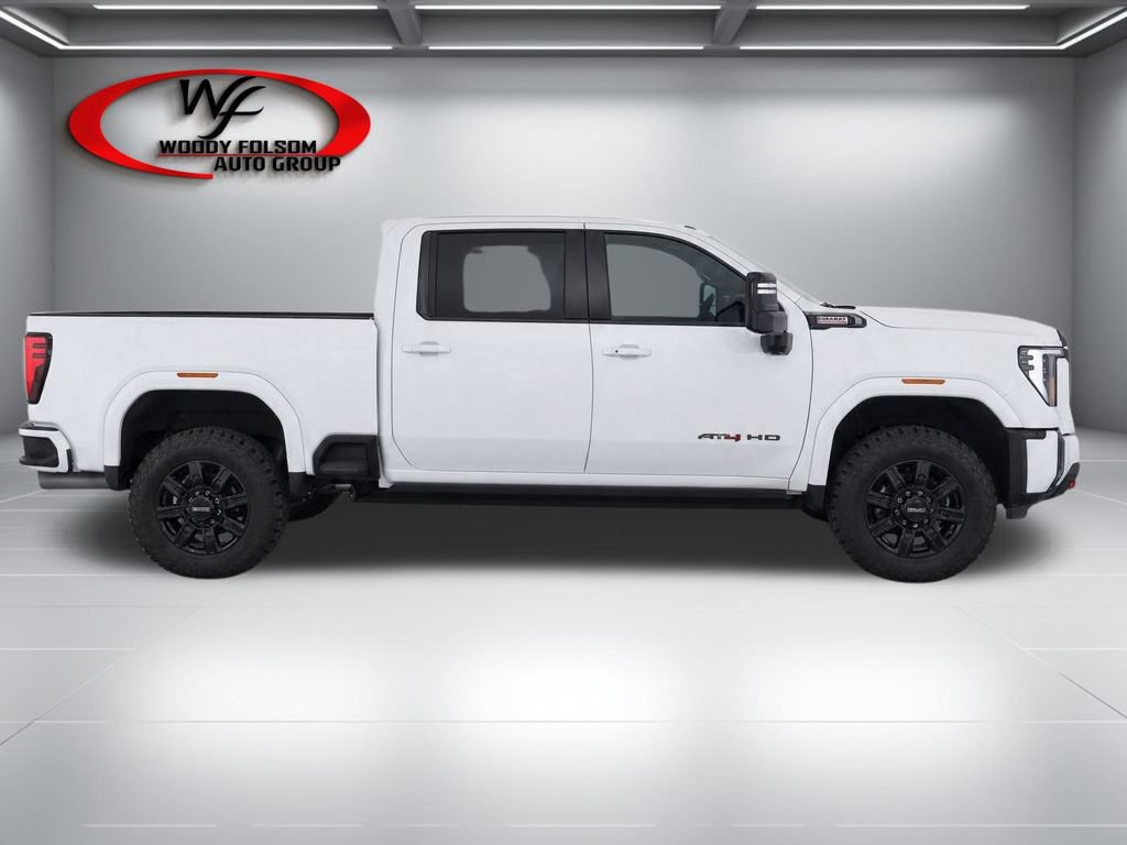 Used 2026 GMC Sierra 2500 AT4 AWD/4WD image 9