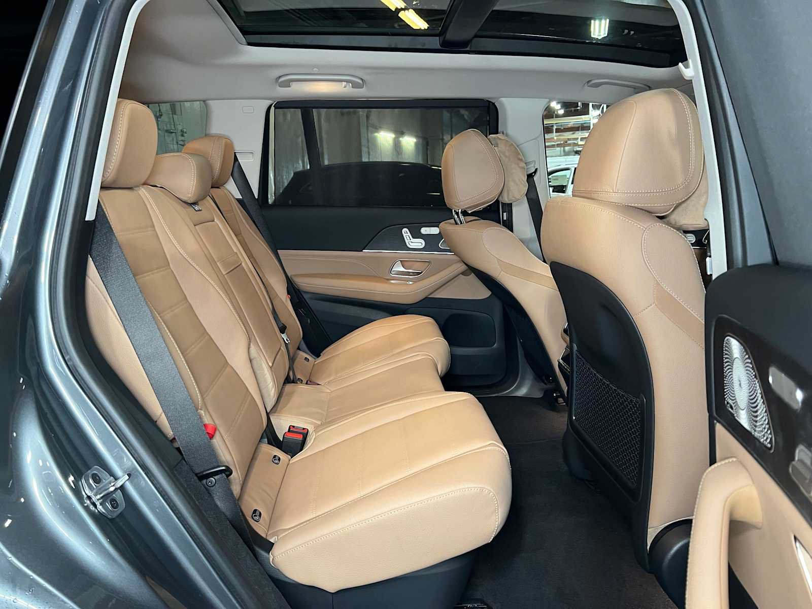 New 2026 Mercedes-Benz GLS 450 4MATIC image 13