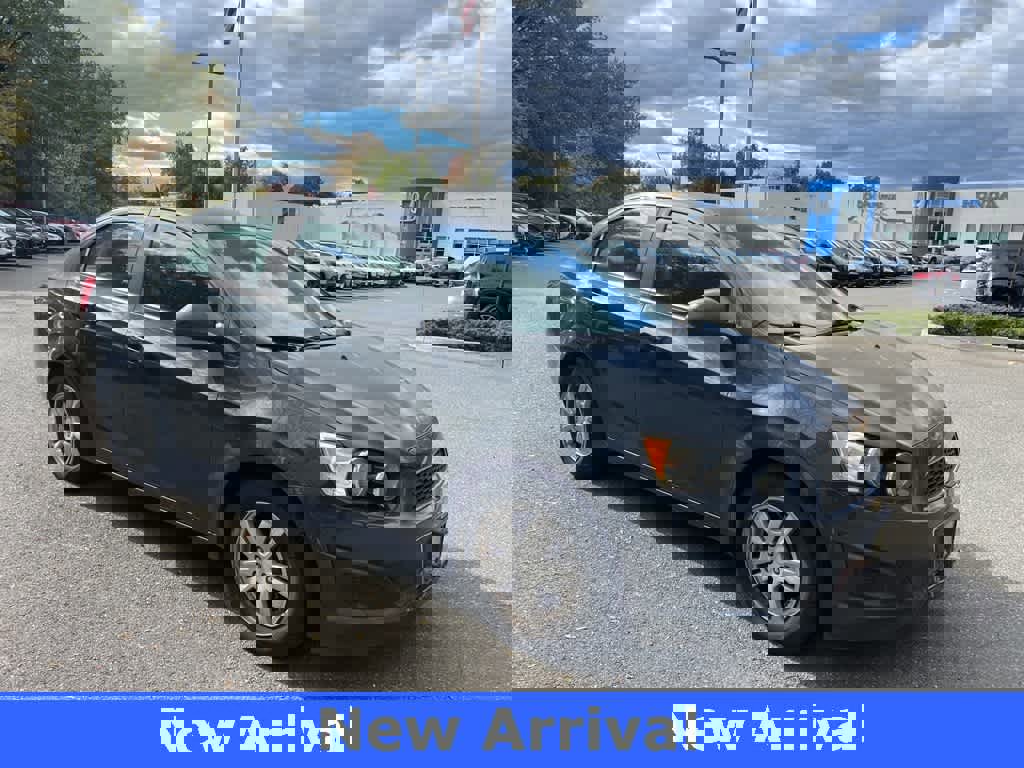 Used 2014 Chevrolet Sonic LT