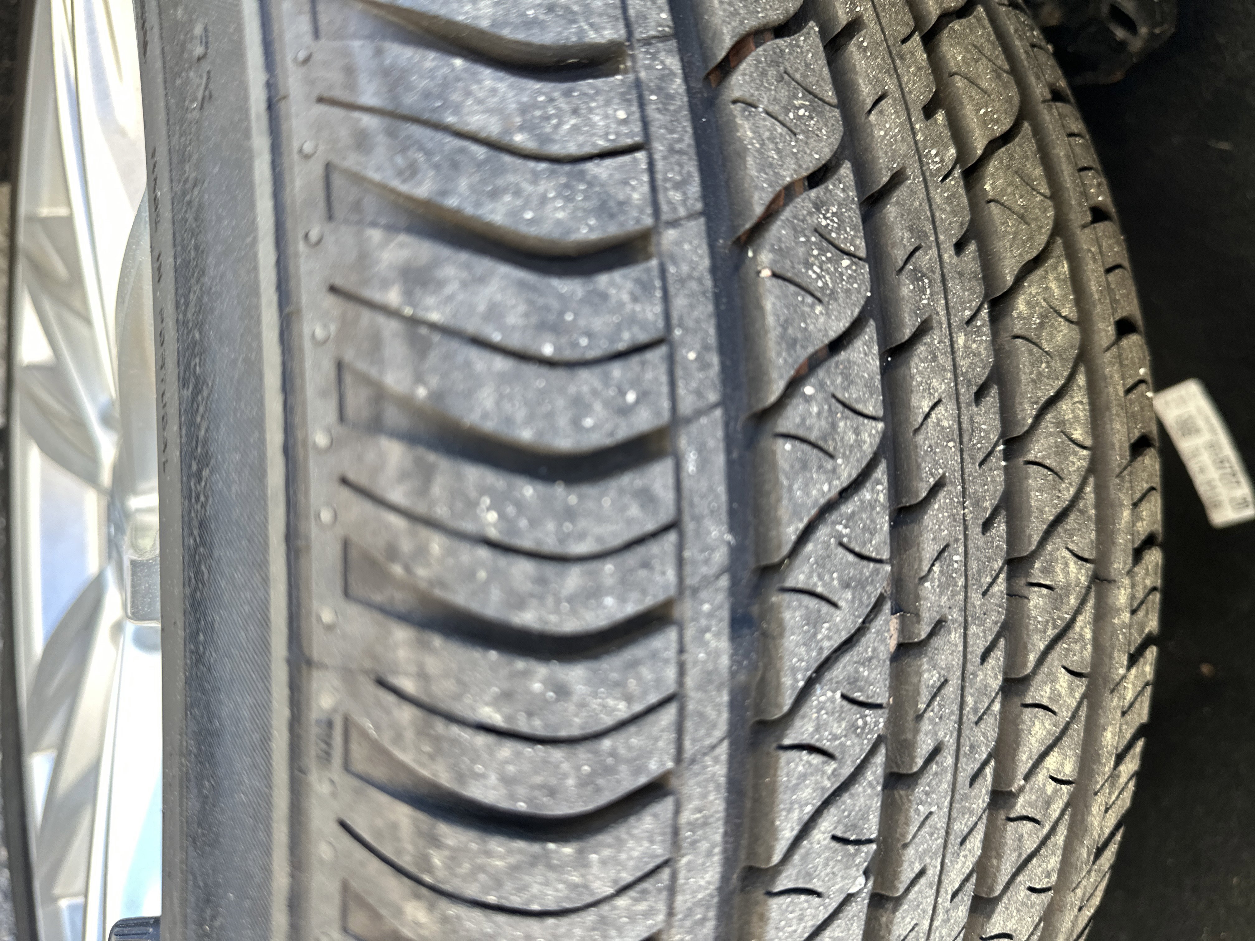 Used 2025 Cadillac CT4 Luxury image 7