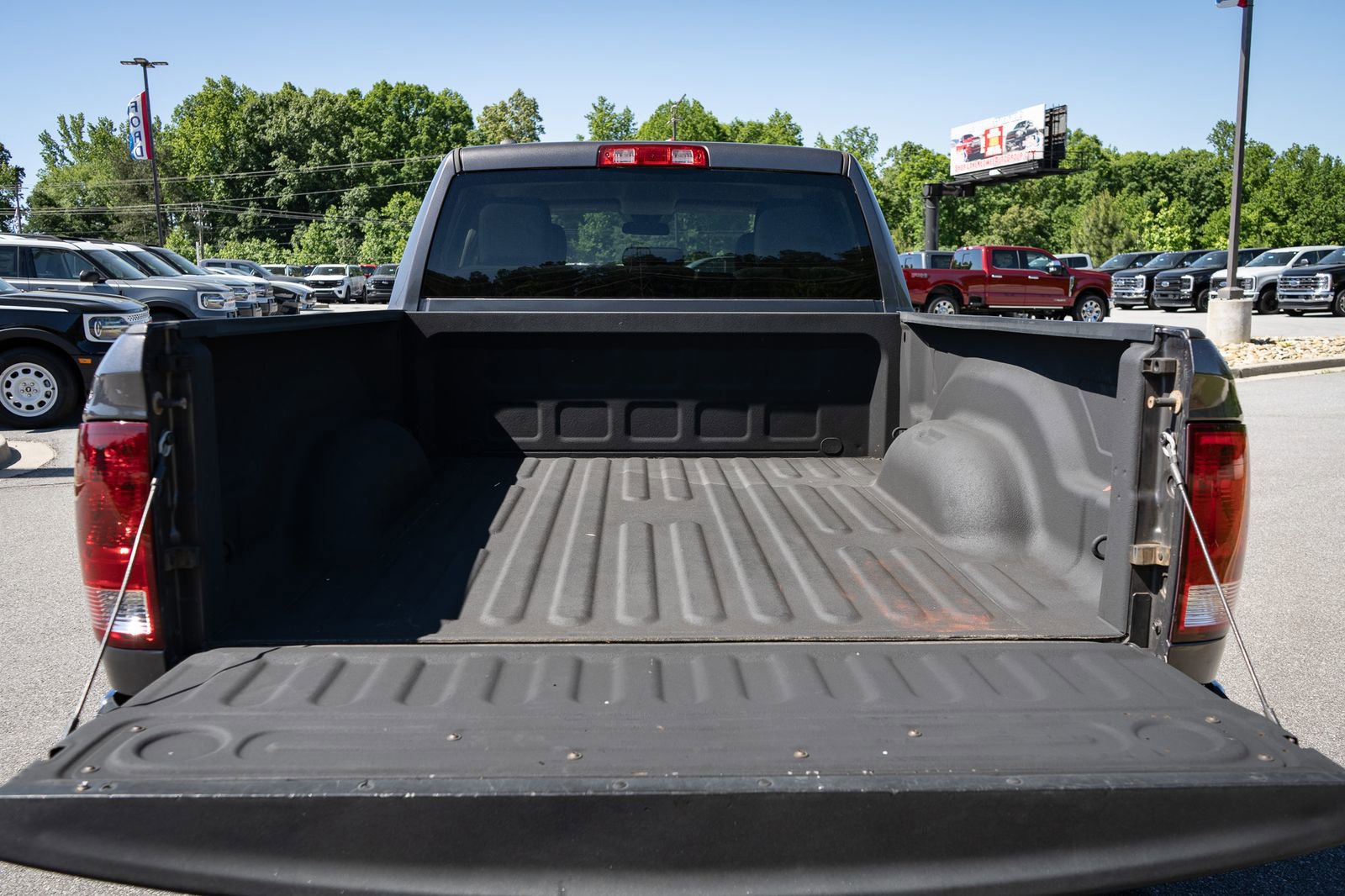 Used 2015 RAM 1500 Tradesman w/ Popular Equipment Group AWD/4WD image 9