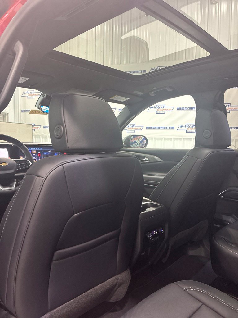 New 2027 Chevrolet Traverse LT w/ Enhanced Driving Package FWD image 35