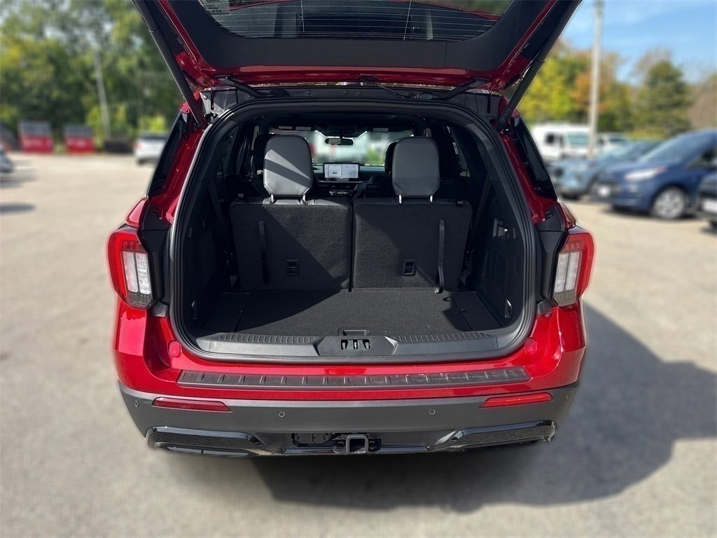 New 2025 Ford Explorer ST-Line image 11
