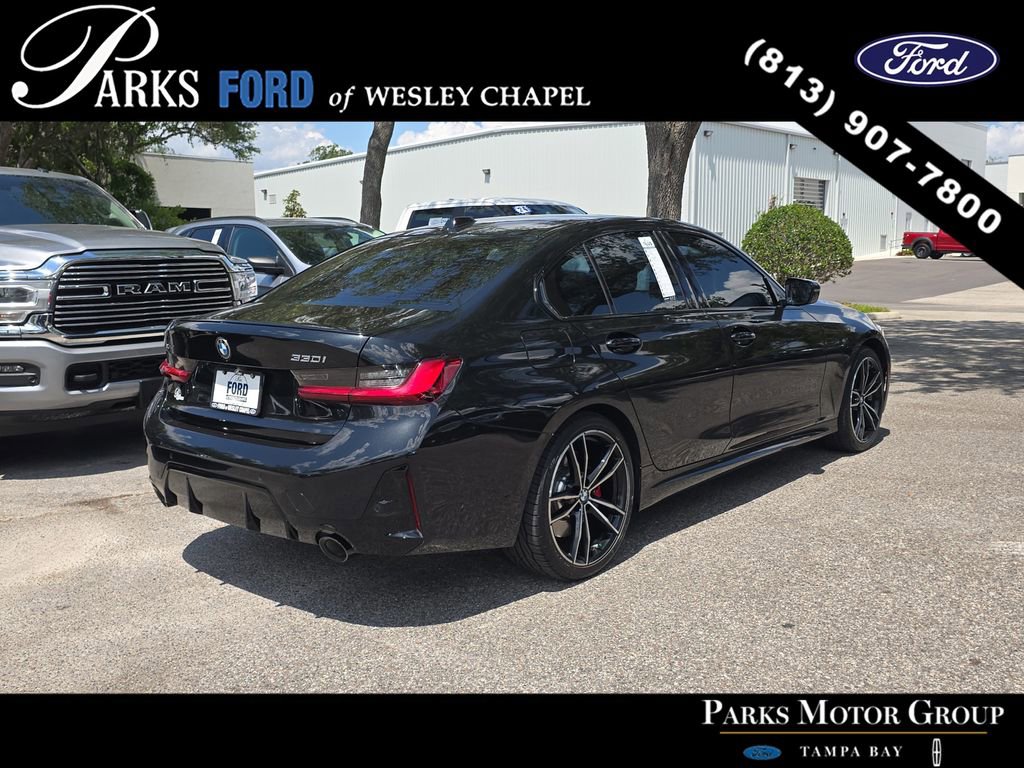 Used 2024 BMW 330i xDrive Sedan w/ M Sport Package AWD/4WD image 4