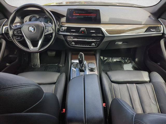 Used 2018 BMW 530e RWD image 19