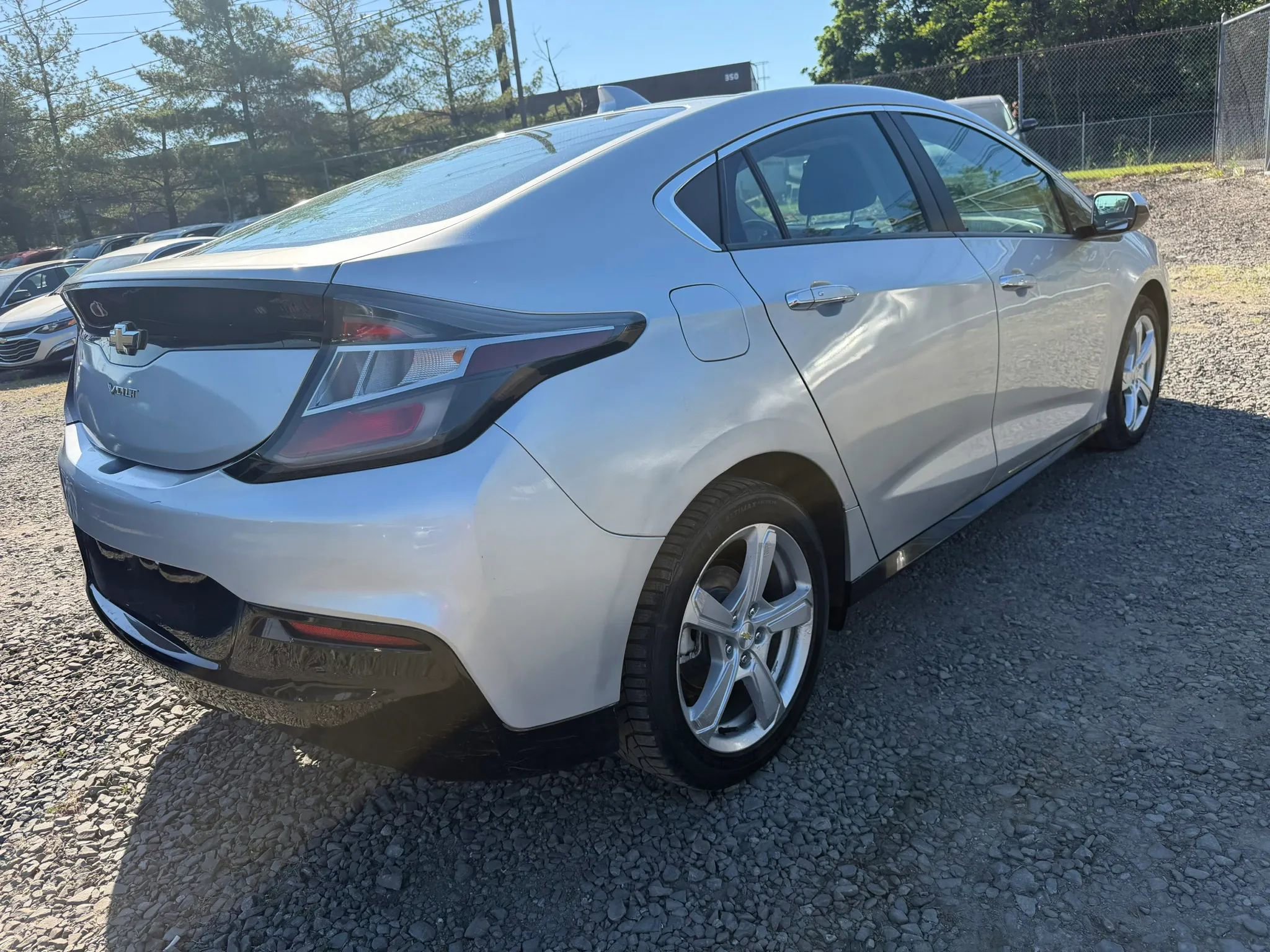 Used 2016 Chevrolet Volt LT w/ Comfort Package FWD image 5