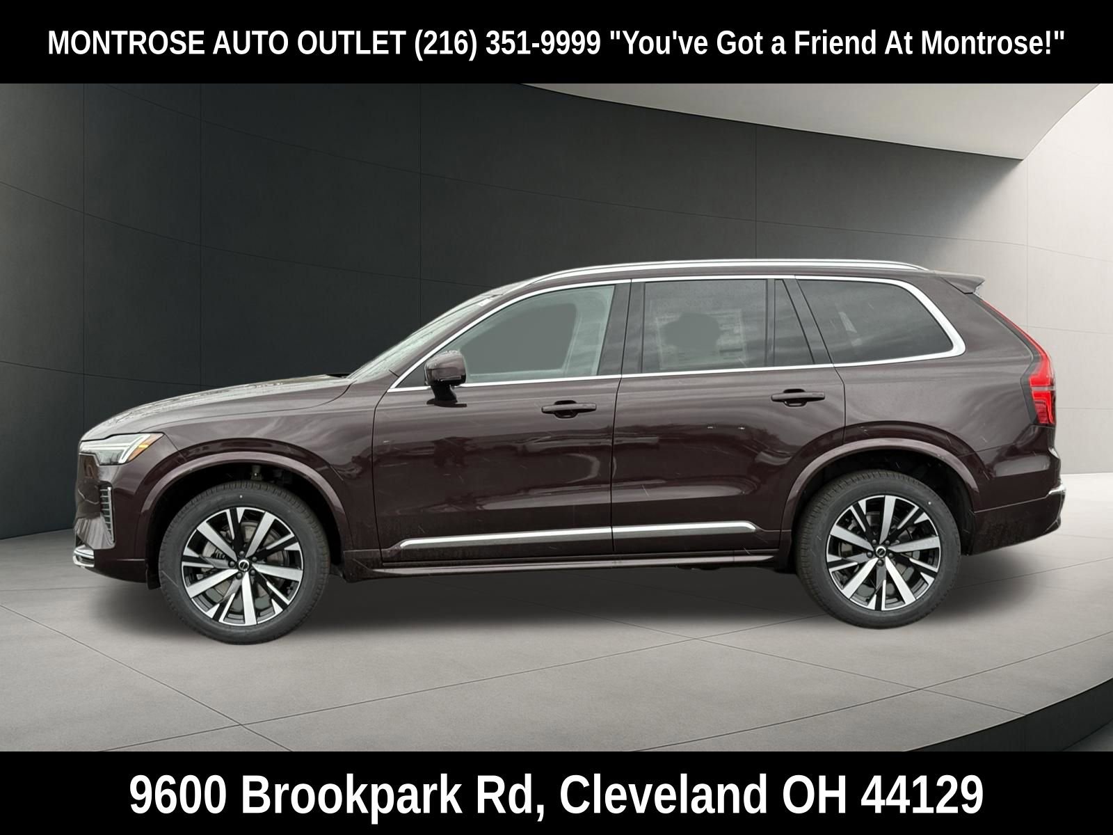 New 2026 Volvo XC90 B5 Plus w/ Protection Package Premier image 2