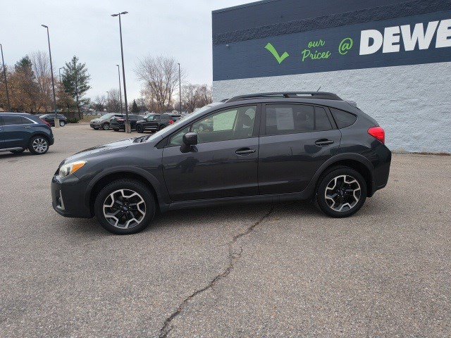 Used 2016 Subaru Crosstrek 2.0i Premium AWD/4WD image 2