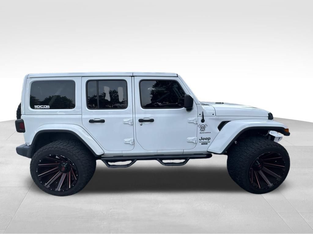 Used 2020 Jeep Wrangler Unlimited Sahara w/ Uconnect 4C Nav & Sound Group AWD/4WD image 10