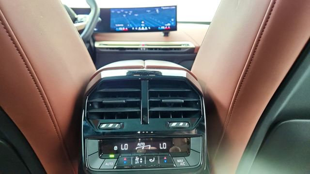 Used 2024 BMW iX xDrive50 w/ Premium Package AWD/4WD image 47