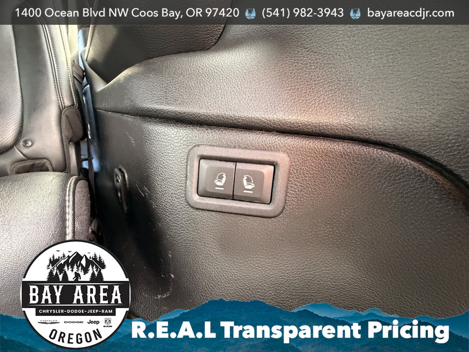 Used 2024 Jeep Wagoneer L Series III w/ Flexible Seating Group AWD/4WD image 28