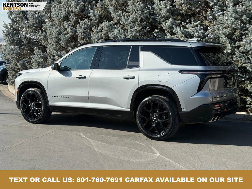Used 2024 Chevrolet Traverse RS image 4