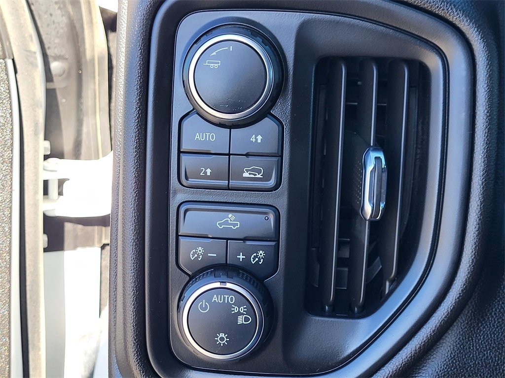 Certified 2024 Chevrolet Silverado 1500 W/T w/ WT Value Package image 28